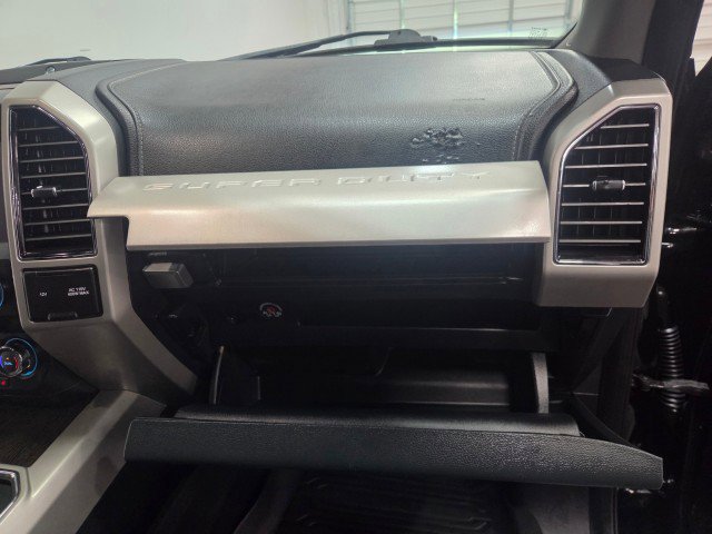 Used 2020 Ford F250 Lariat image 38