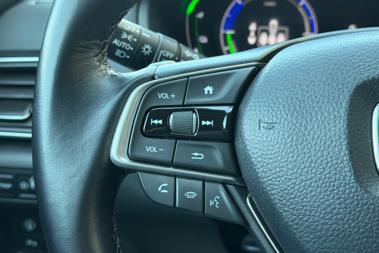 Used 2021 Honda Accord EX-L image 26