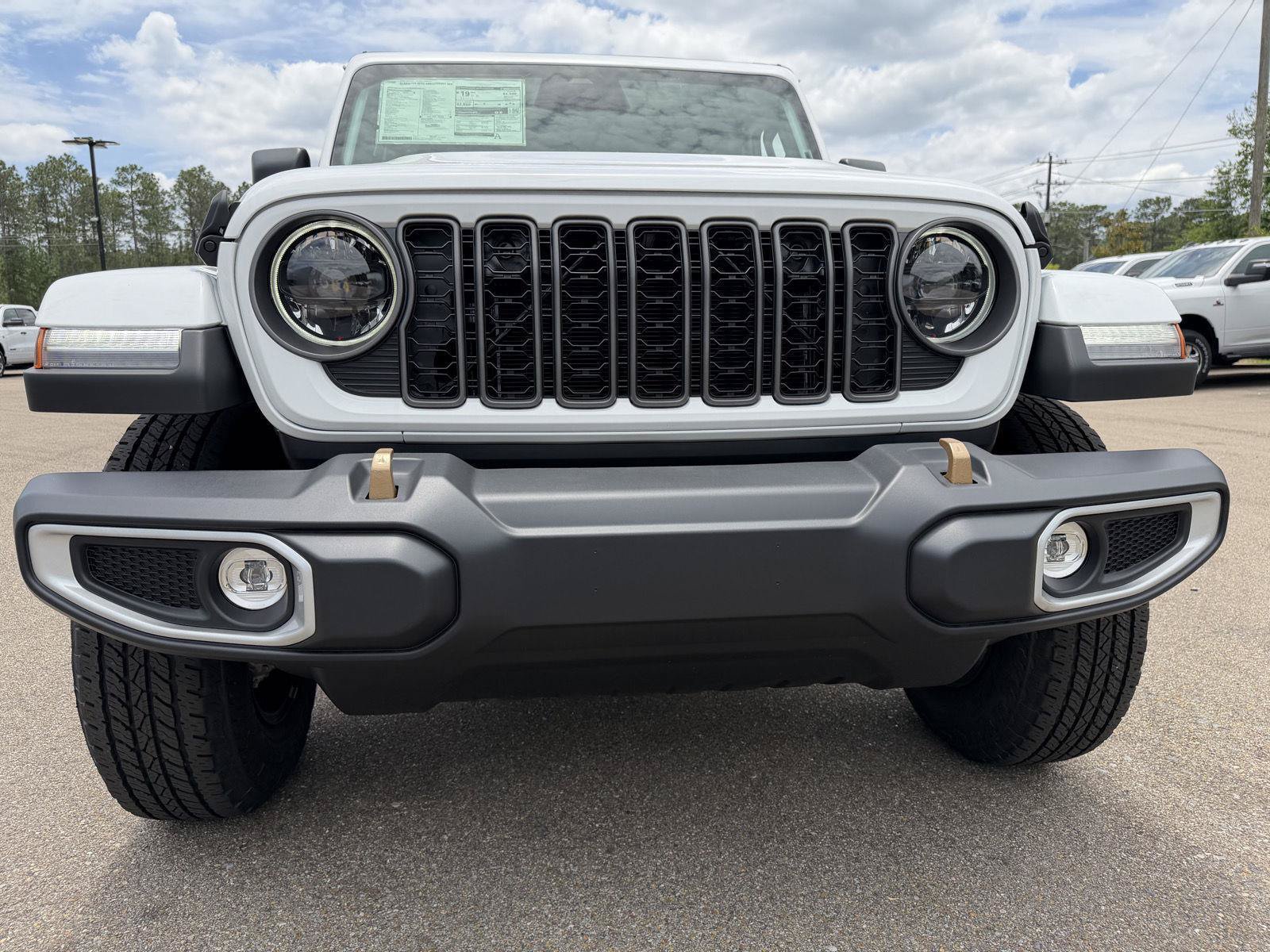 New 2026 Jeep Gladiator Sport AWD/4WD image 26