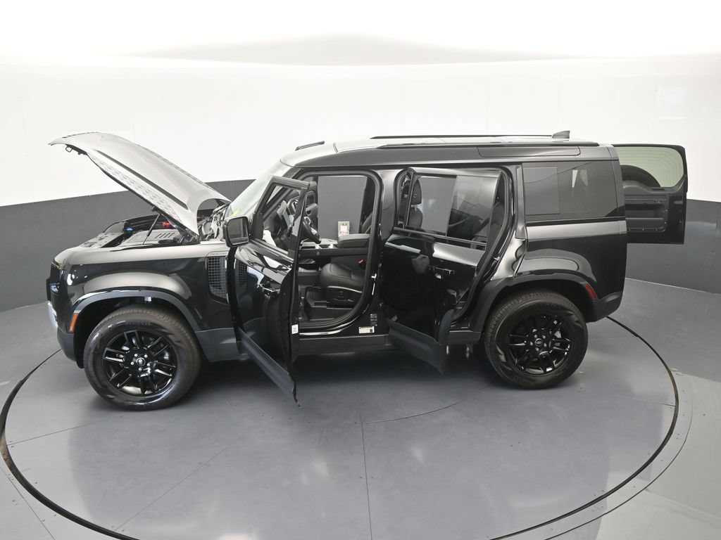 Used 2025 Land Rover Defender 110 S AWD/4WD image 71