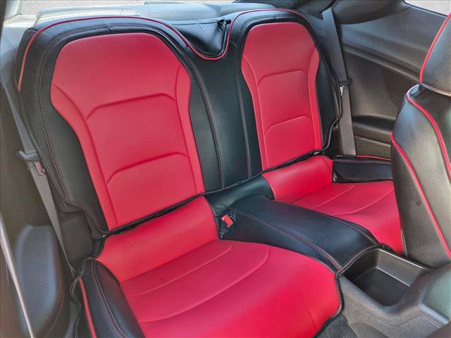 Used 2018 Chevrolet Camaro SS RWD image 18