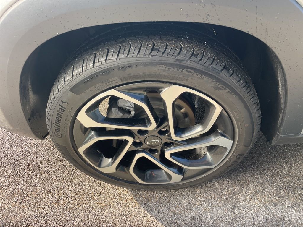 Used 2024 Chevrolet Trax RS w/ Sunroof Package image 12