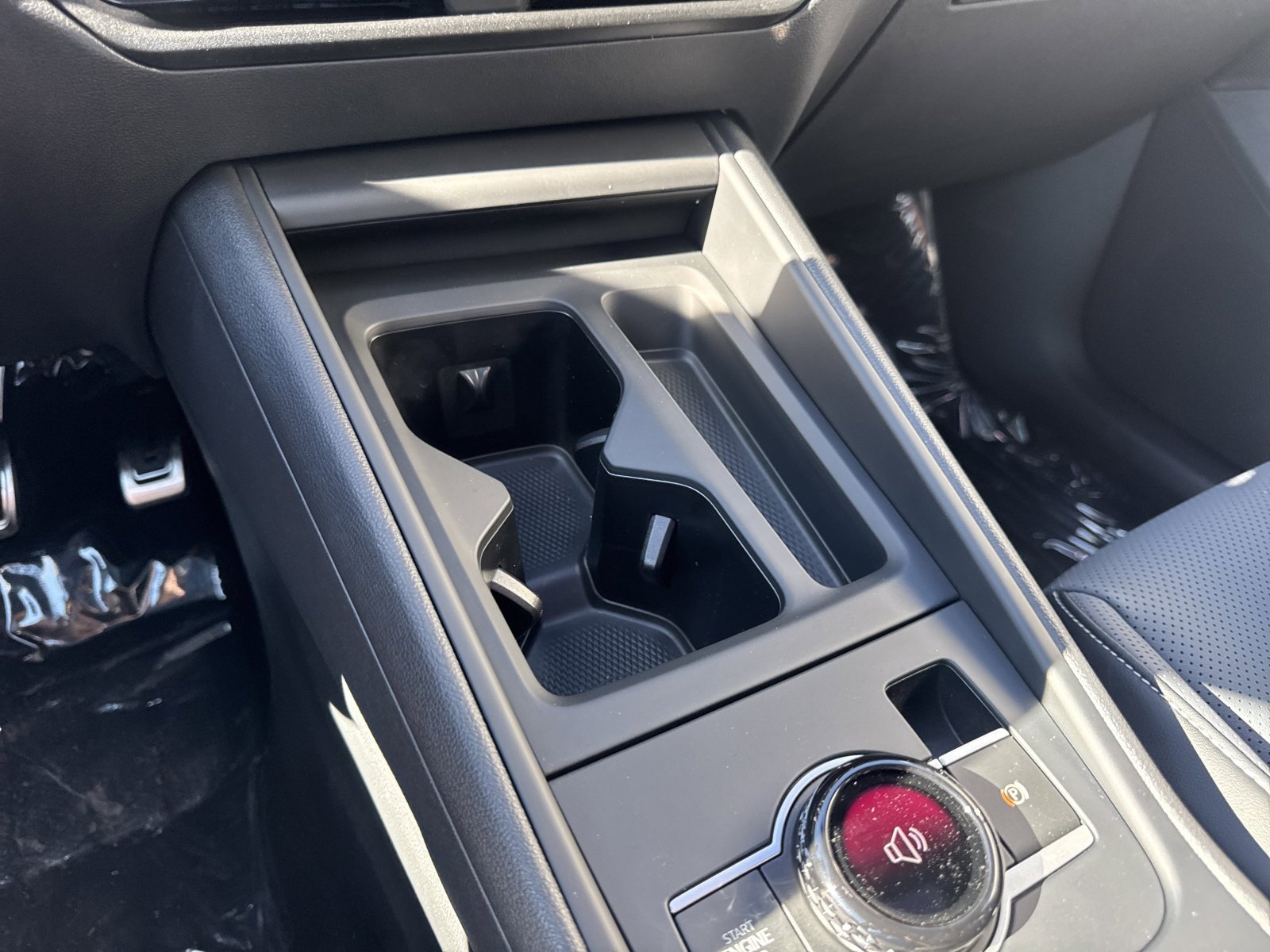 New 2026 Volkswagen Tiguan SE R-Line image 23