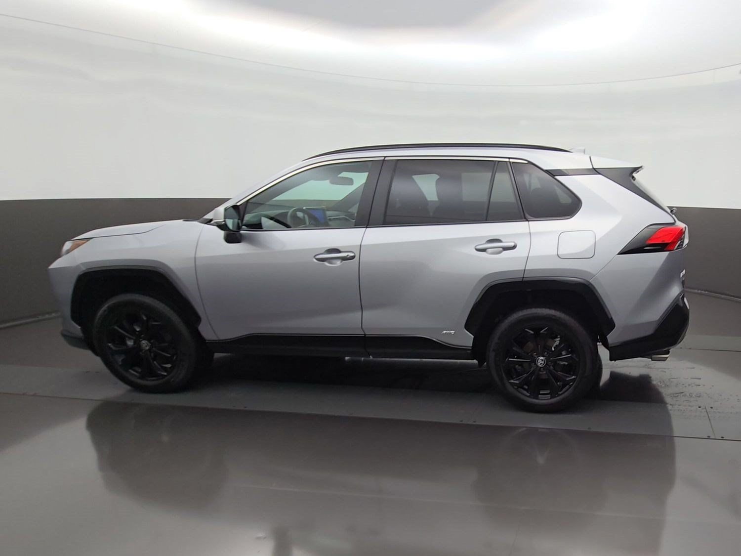 Certified 2025 Toyota RAV4 SE w/ Convenience Package AWD/4WD image 6