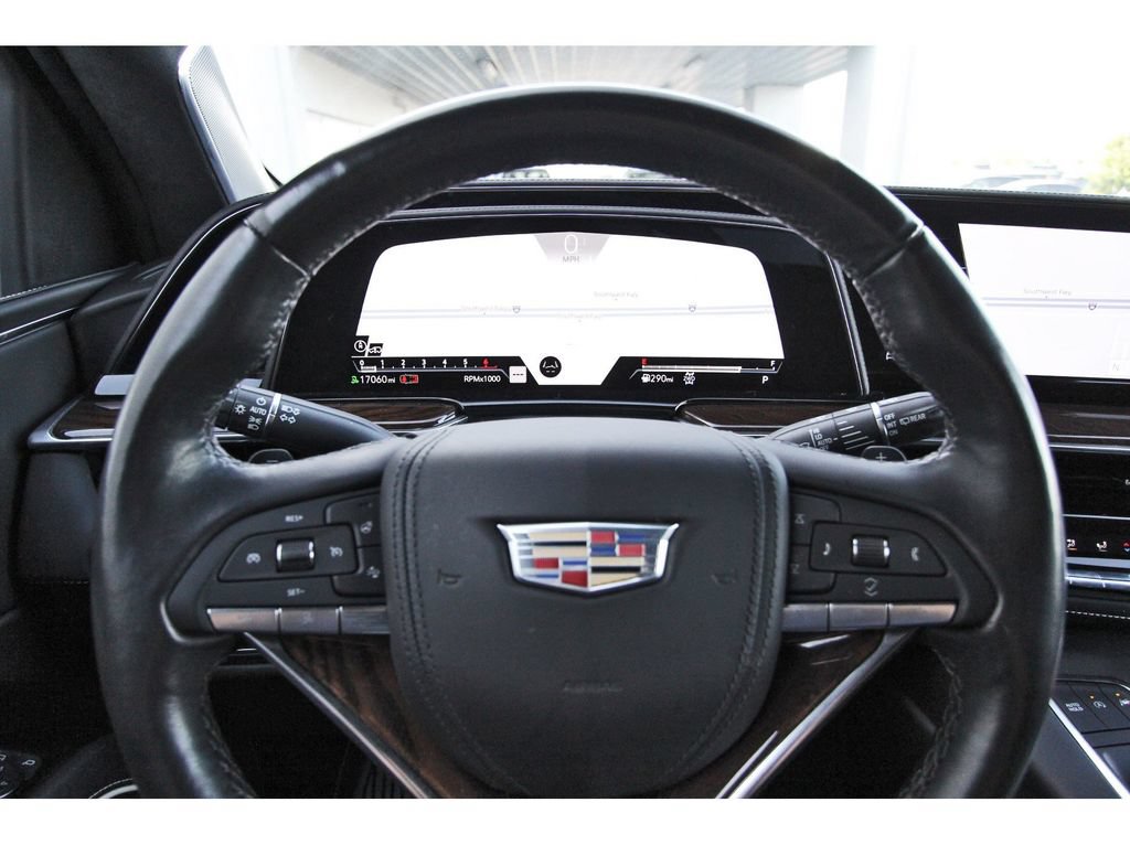 Used 2022 Cadillac Escalade ESV Sport Platinum AWD/4WD image 16