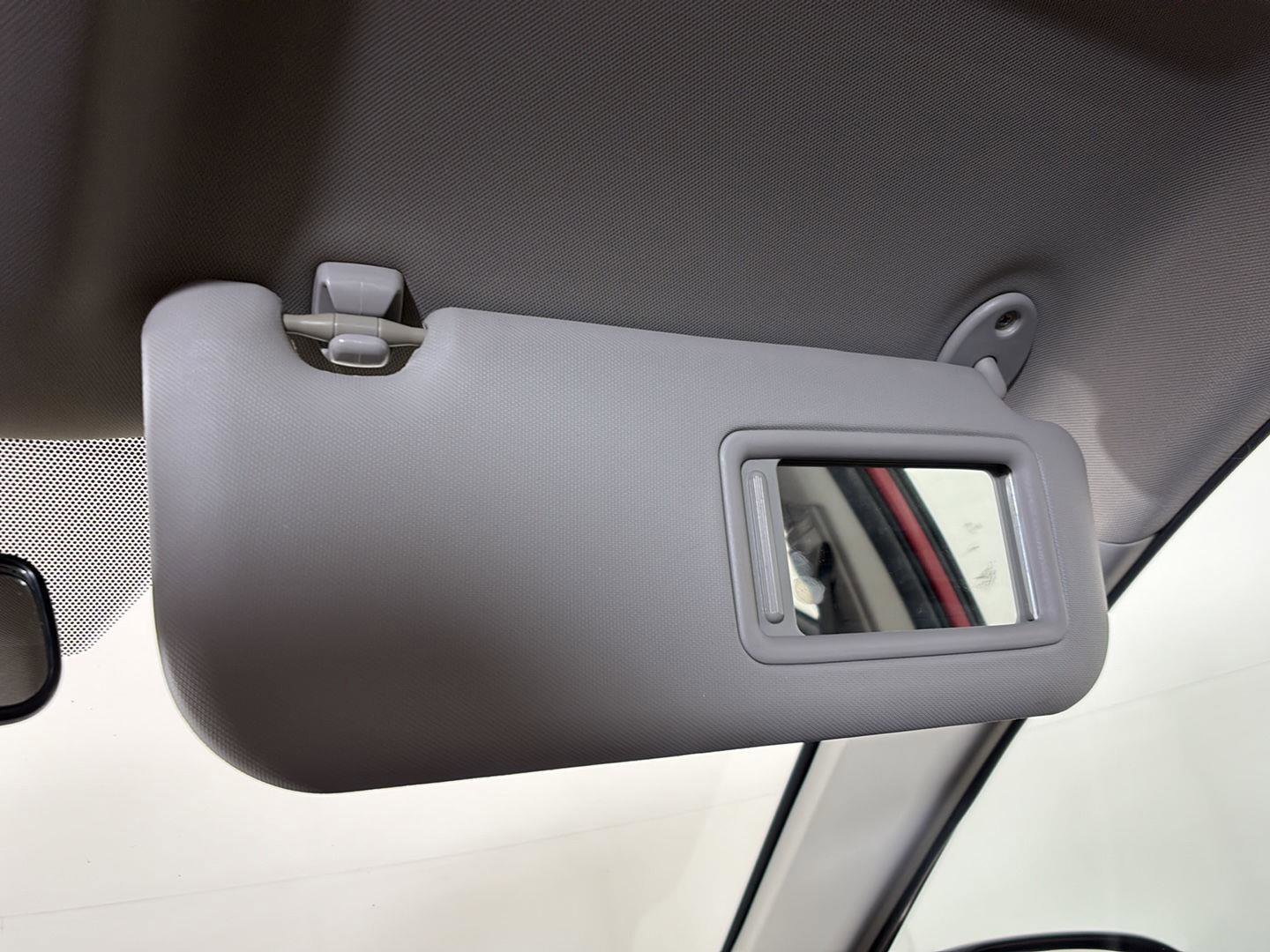 Used 2015 Toyota Corolla LE FWD image 36