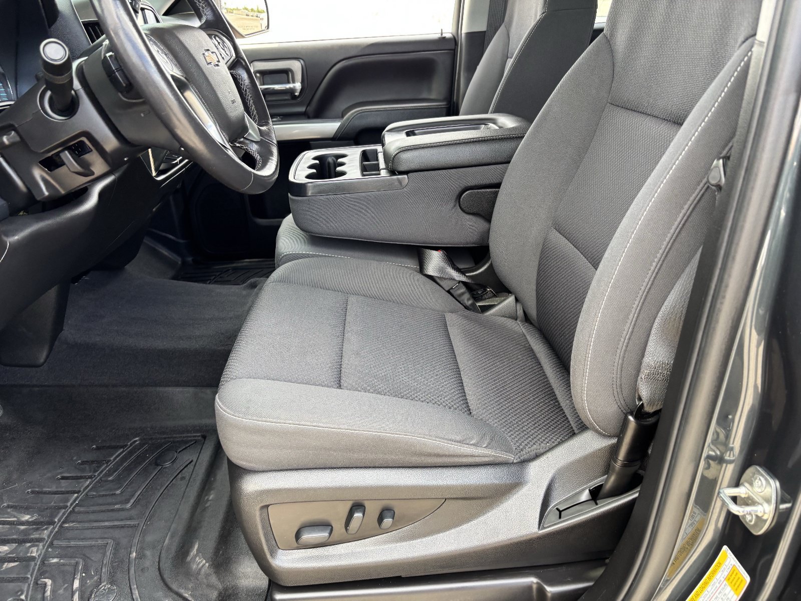 Used 2019 Chevrolet Silverado 1500 LT w/ All Star Edition AWD/4WD image 19