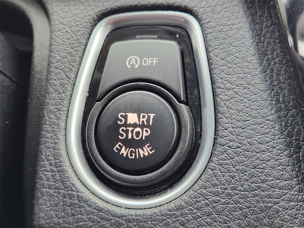 Used 2016 BMW 320i Sedan image 20