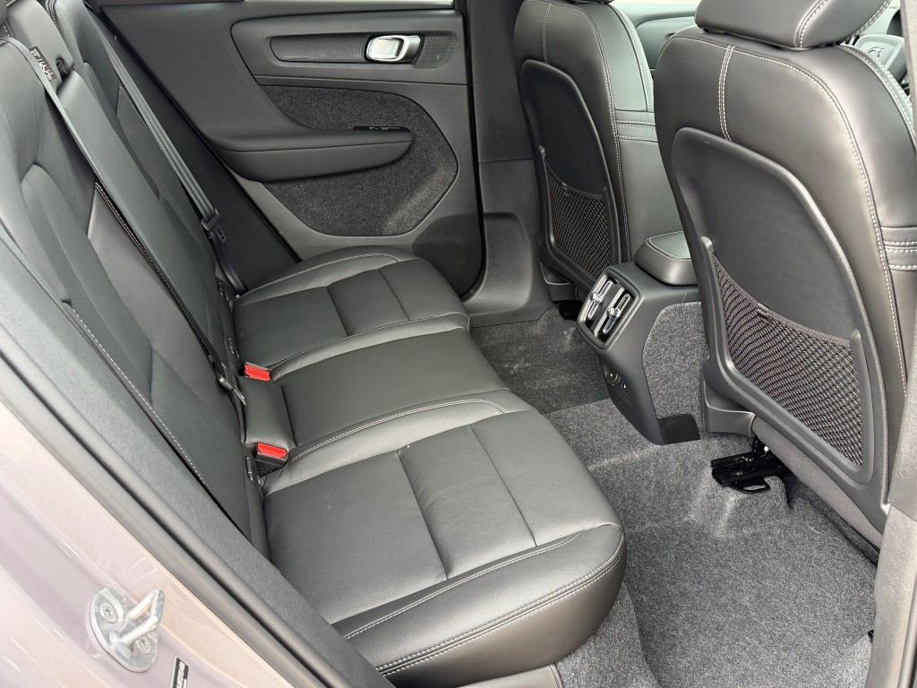 New 2026 Volvo XC40 B5 Core w/ Climate Package AWD/4WD image 12