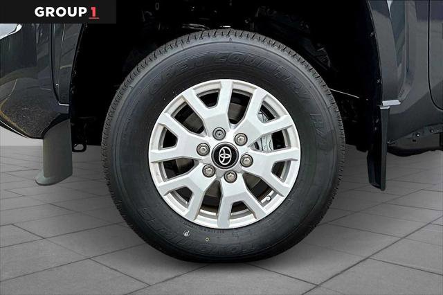 Certified 2024 Toyota Tacoma SR5 AWD/4WD image 12