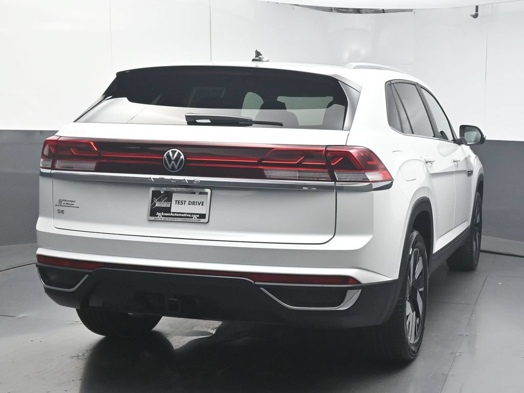 New 2026 Volkswagen Atlas Cross Sport SE FWD image 7