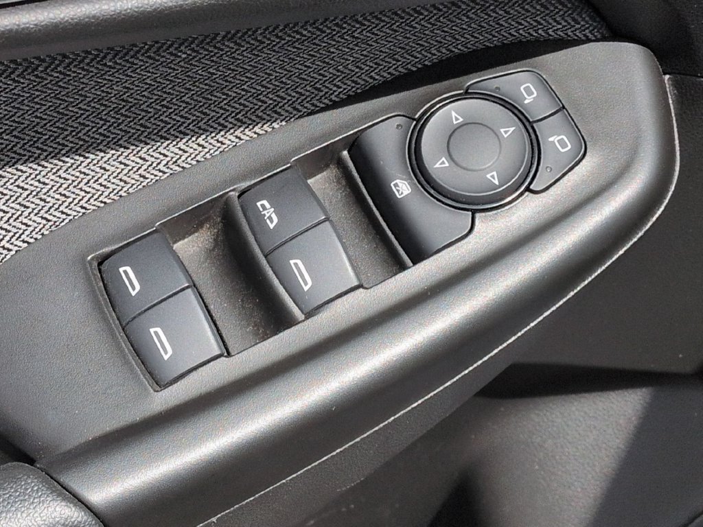 Used 2025 Chevrolet TrailBlazer LT AWD/4WD image 13