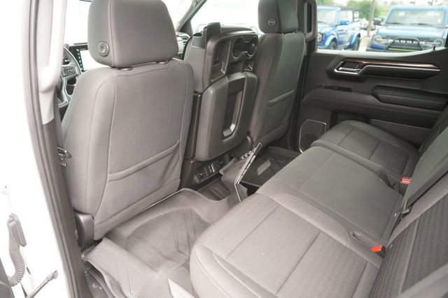 Used 2023 Chevrolet Silverado 1500 LT AWD/4WD image 11