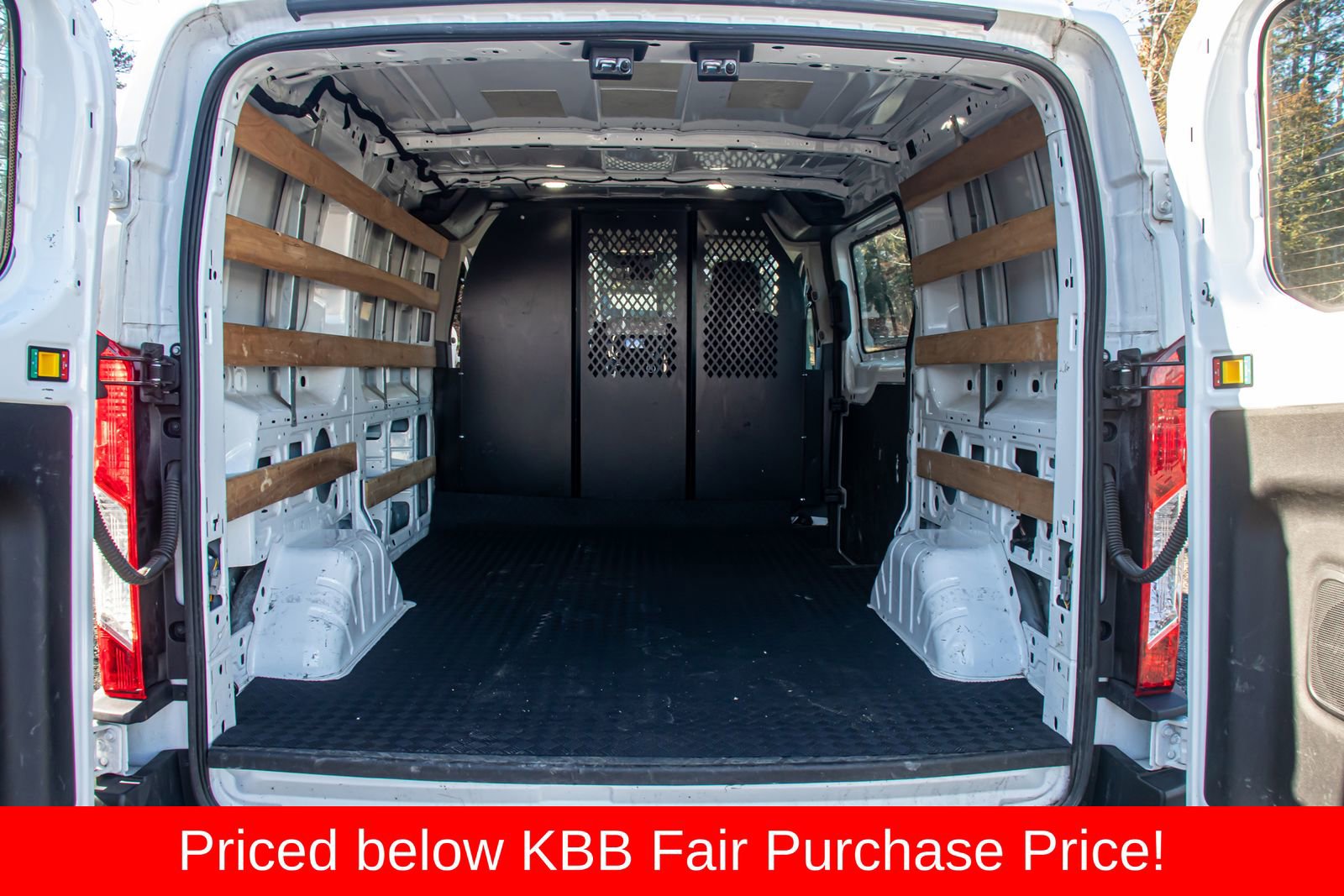 Used 2023 Ford Transit 250 Low Roof w/ Exterior Upgrade Package image 17