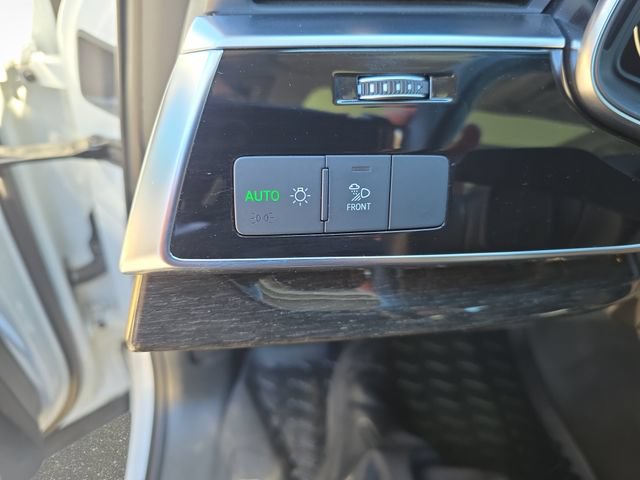 Used 2021 Audi Q7 3.0T Premium Plus w/ Executive Package AWD/4WD image 30