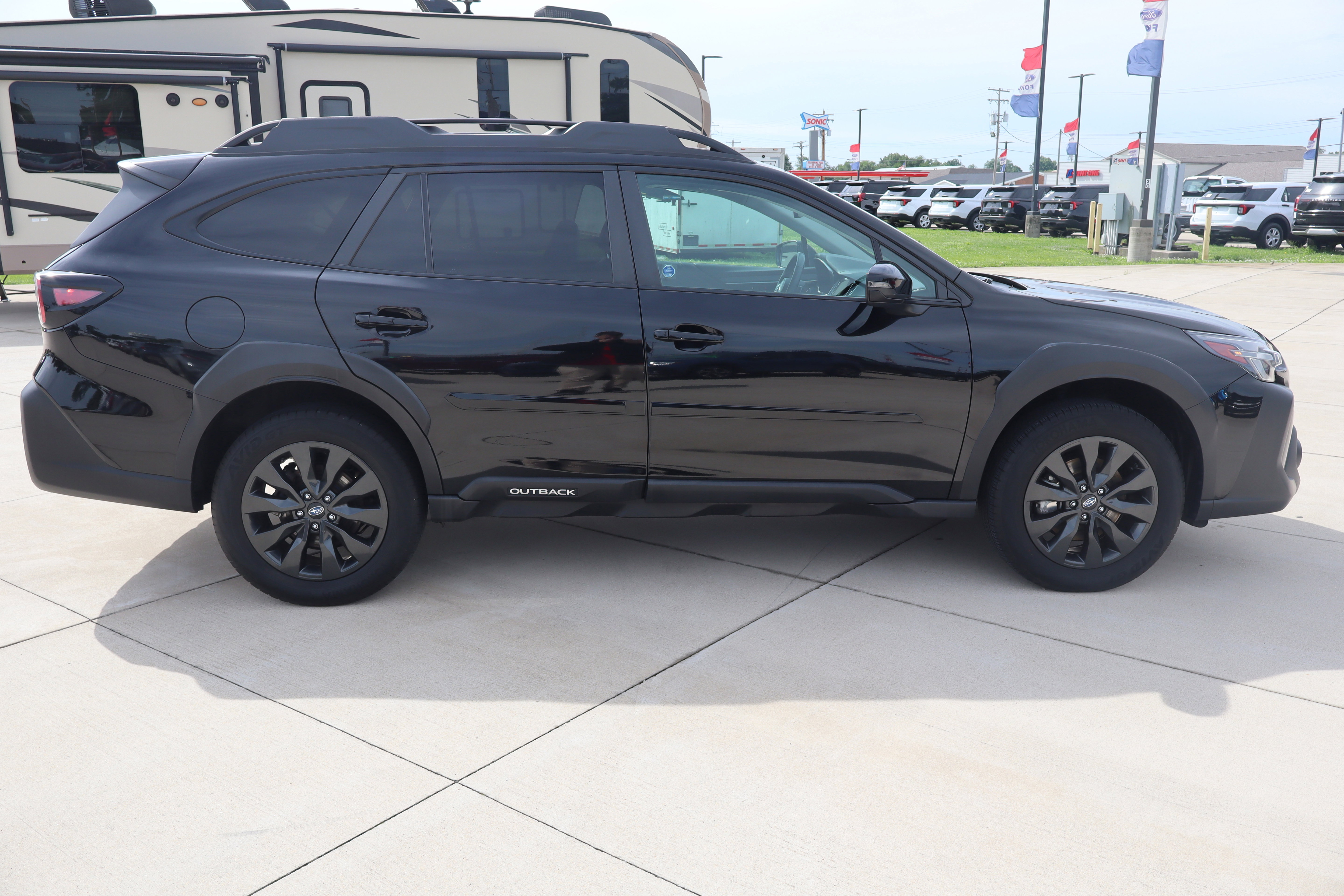 Used 2023 Subaru Outback Onyx Edition AWD/4WD image 4