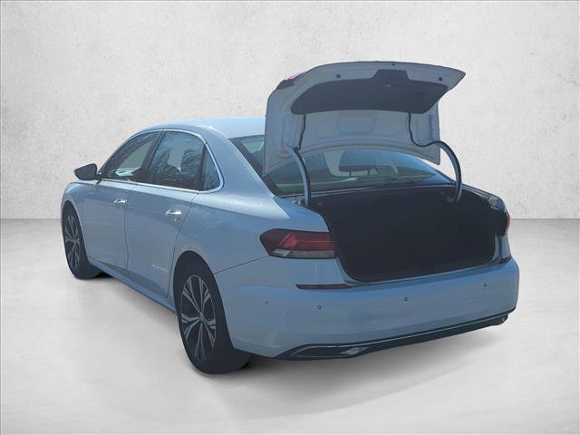 Used 2020 Volkswagen Passat 2.0T SEL image 7