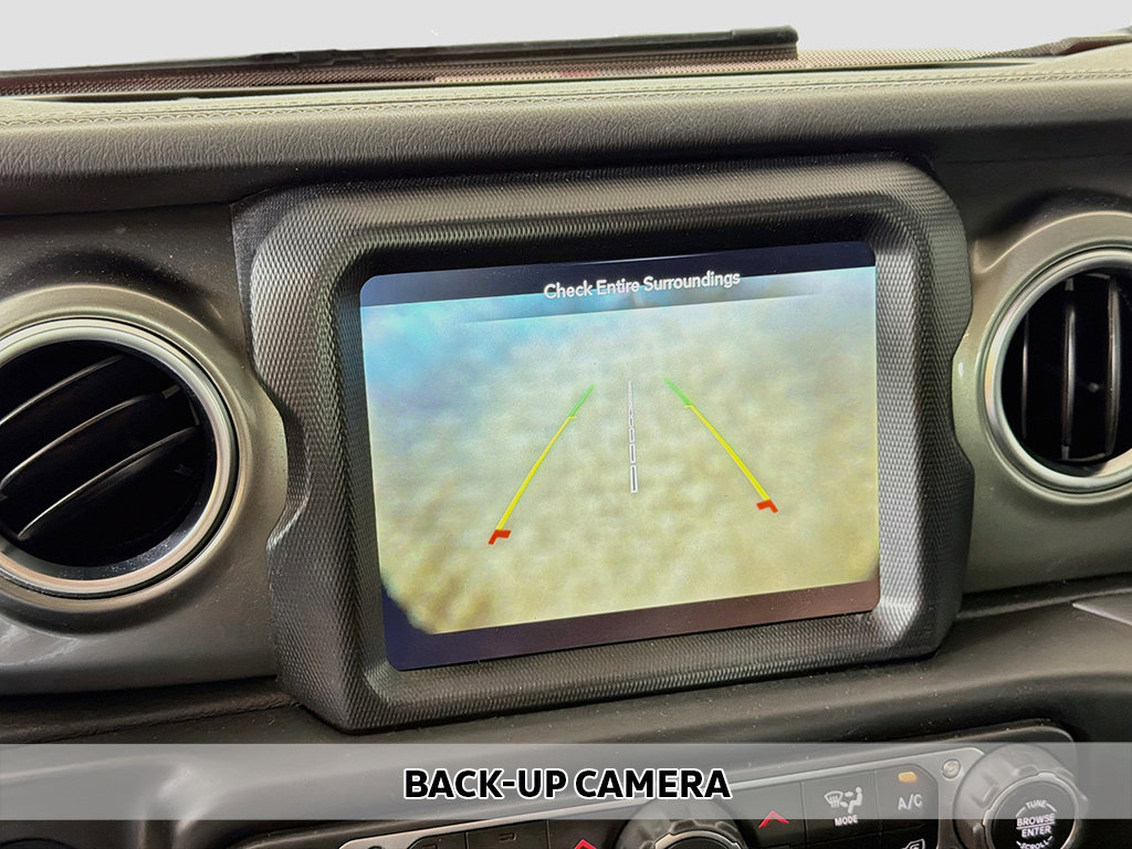 Used 2021 Jeep Wrangler Unlimited Sahara w/ Uconnect 4C Nav & Sound Group AWD/4WD image 4