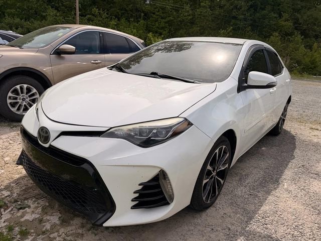 Used 2018 Toyota Corolla SE w/ Carpet Mat Package (TMS) FWD image 2