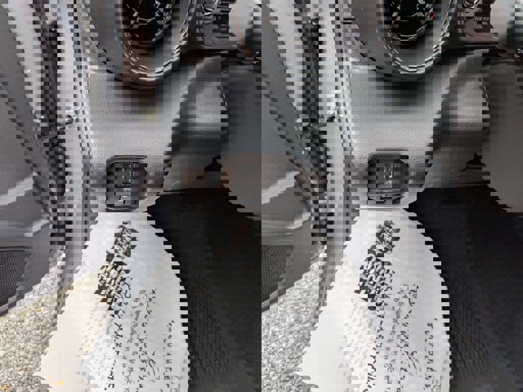 Used 2025 Toyota GR86 w/ ALL Weather Mat Package (TMS) RWD image 16