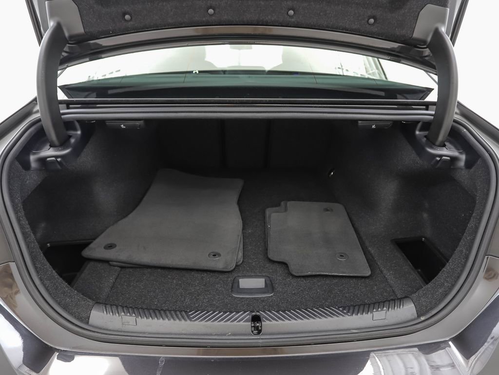 Certified 2025 BMW i5 xDrive40 w/ M Sport Package image 24