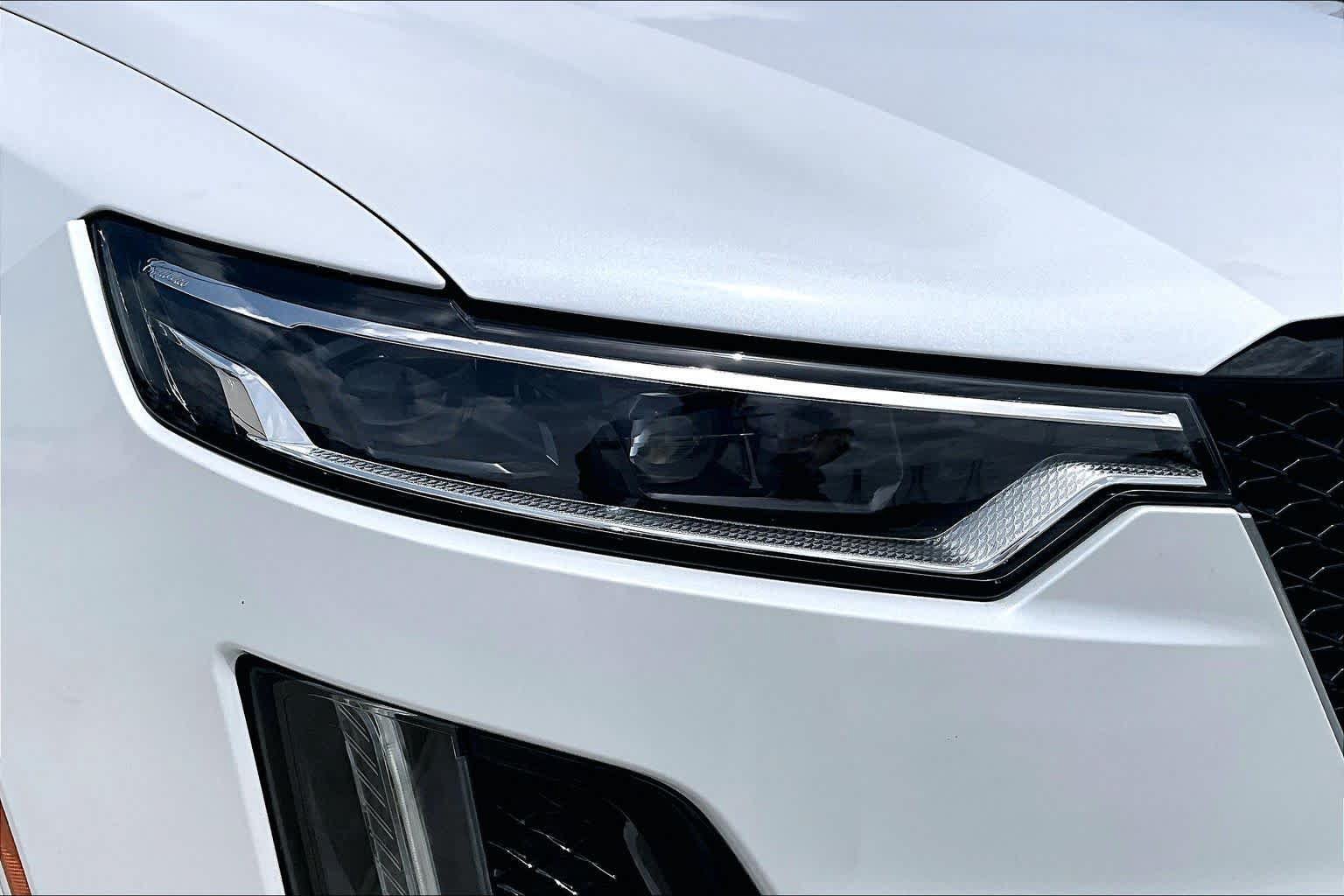 Used 2020 Cadillac XT6 Sport AWD/4WD image 26