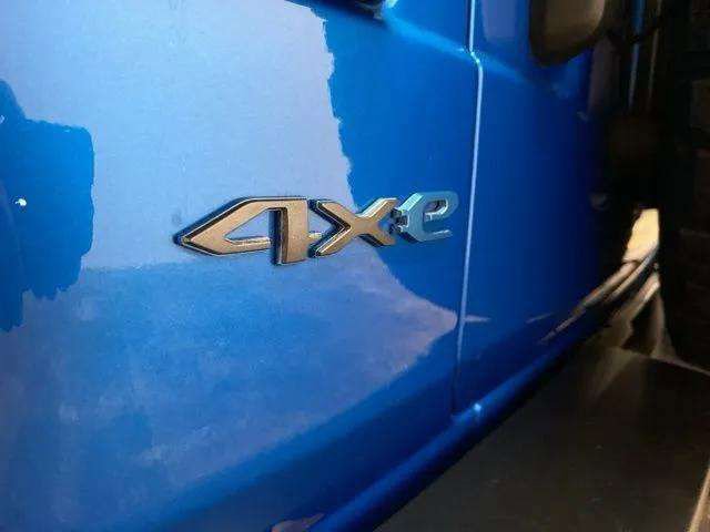 Used 2024 Jeep Wrangler Unlimited image 14