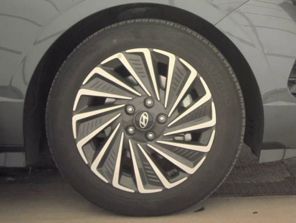 Used 2025 Hyundai Sonata SEL image 21