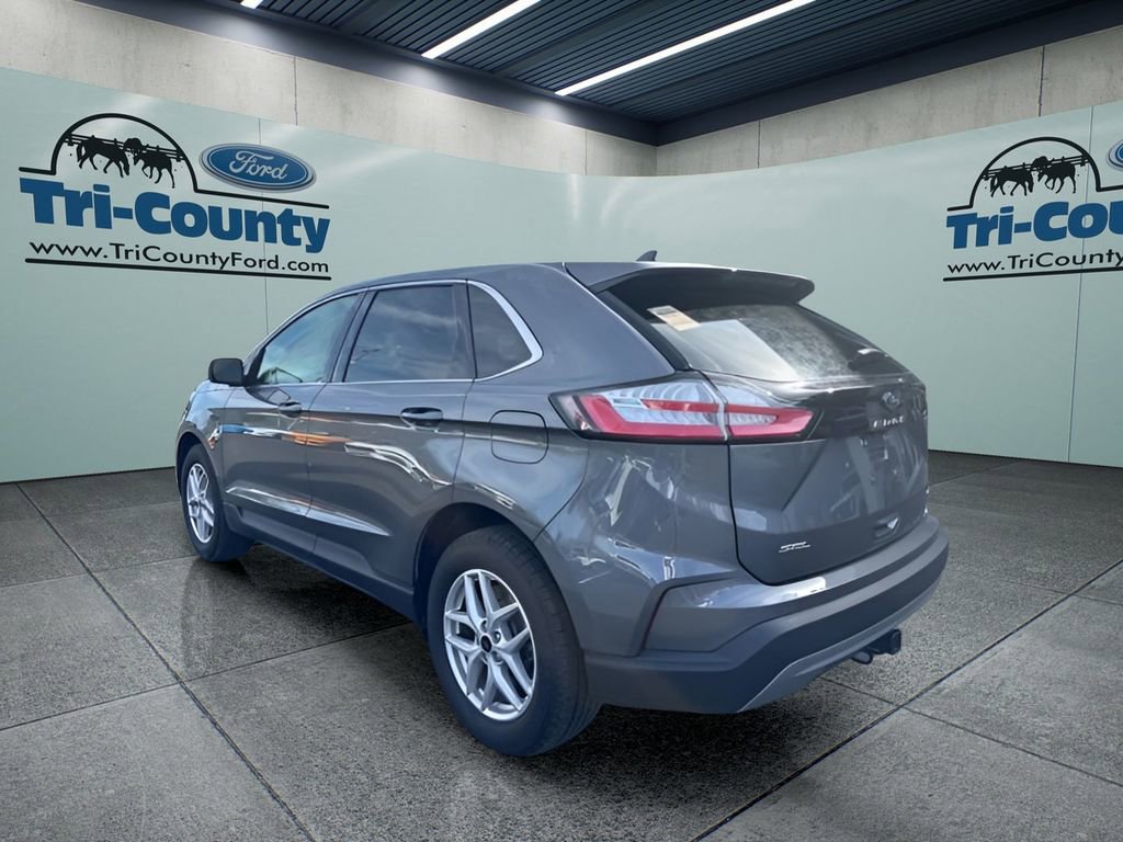 Used 2024 Ford Edge SEL w/ Convenience Package image 5