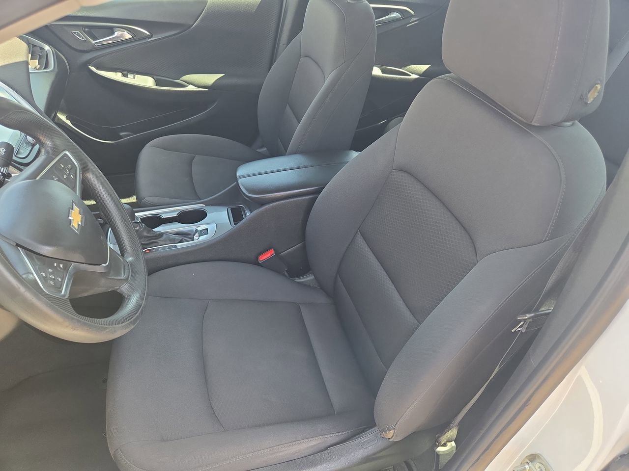Used 2023 Chevrolet Malibu LT FWD image 14