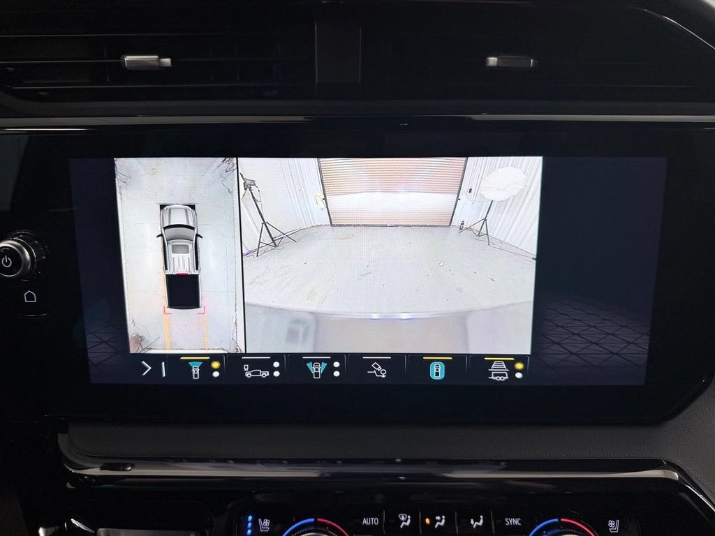 Used 2023 GMC Sierra 1500 AT4 AWD/4WD image 16