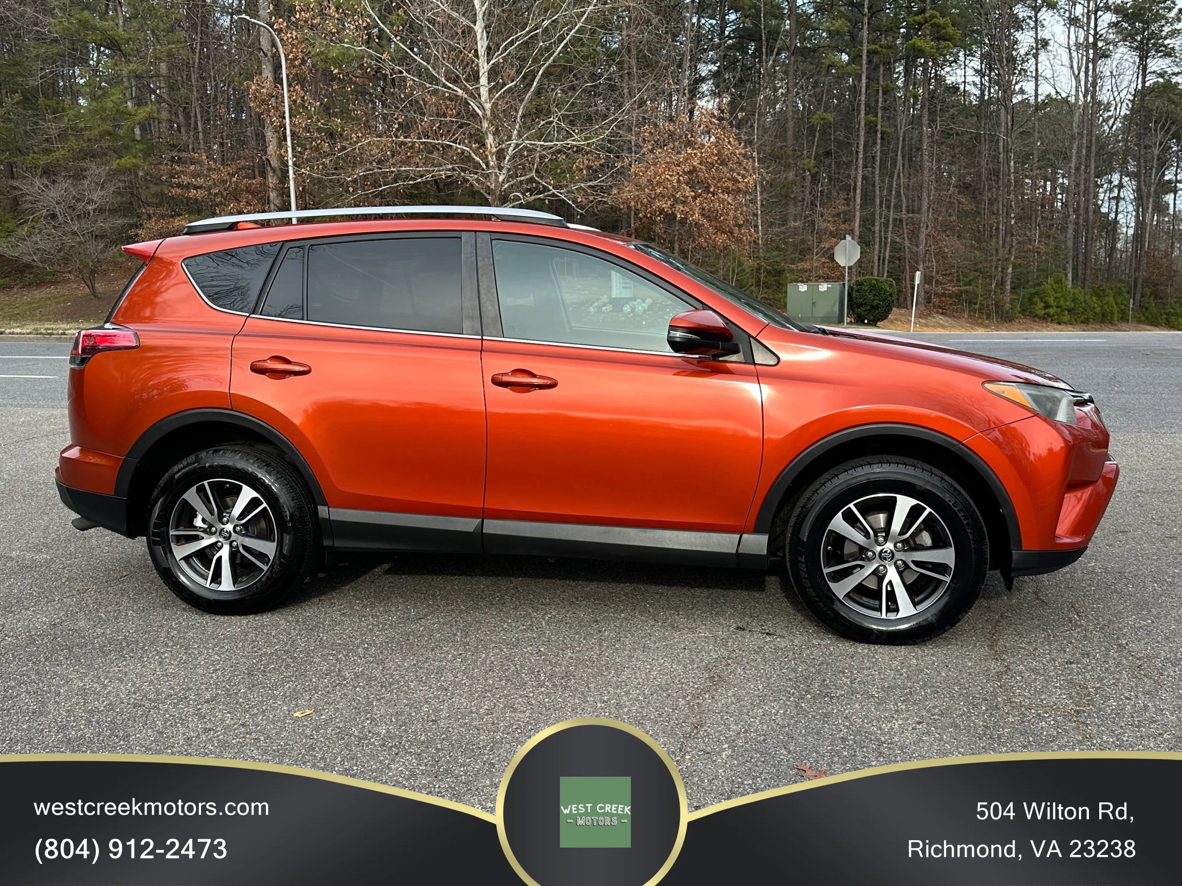 Used 2016 Toyota RAV4 XLE w/ Four Season Floor Mat Package image 6