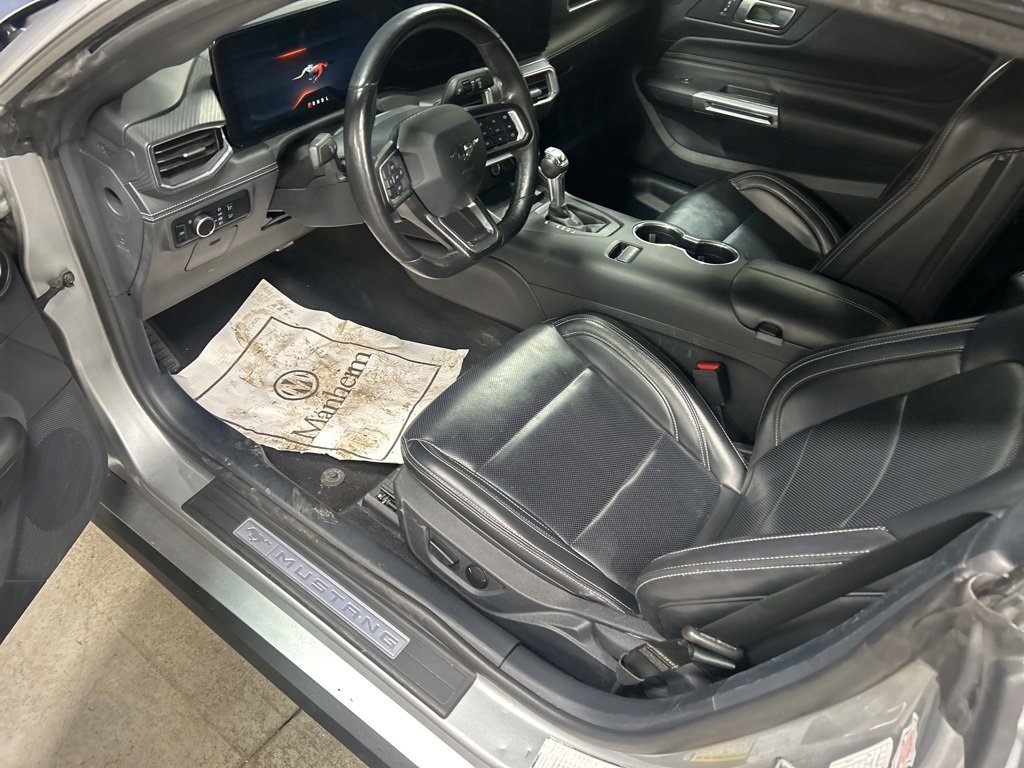 Used 2024 Ford Mustang Premium image 2