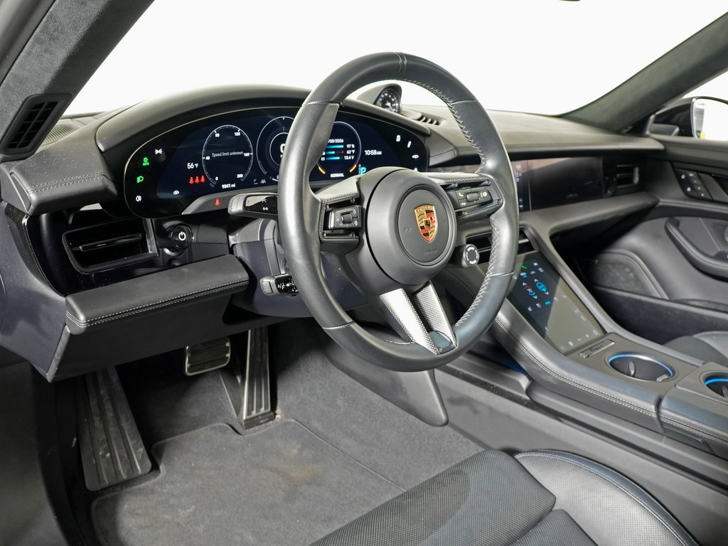Certified 2024 Porsche Taycan GTS image 4
