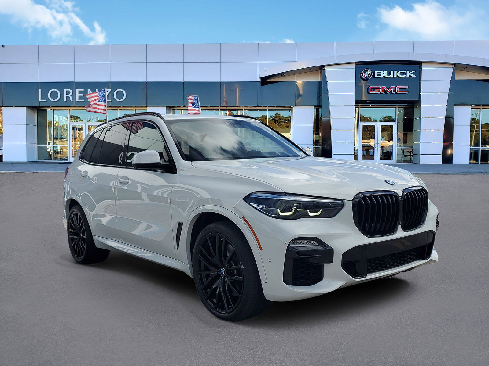Used 2021 BMW X5 M50i w/ Premium Package image 3