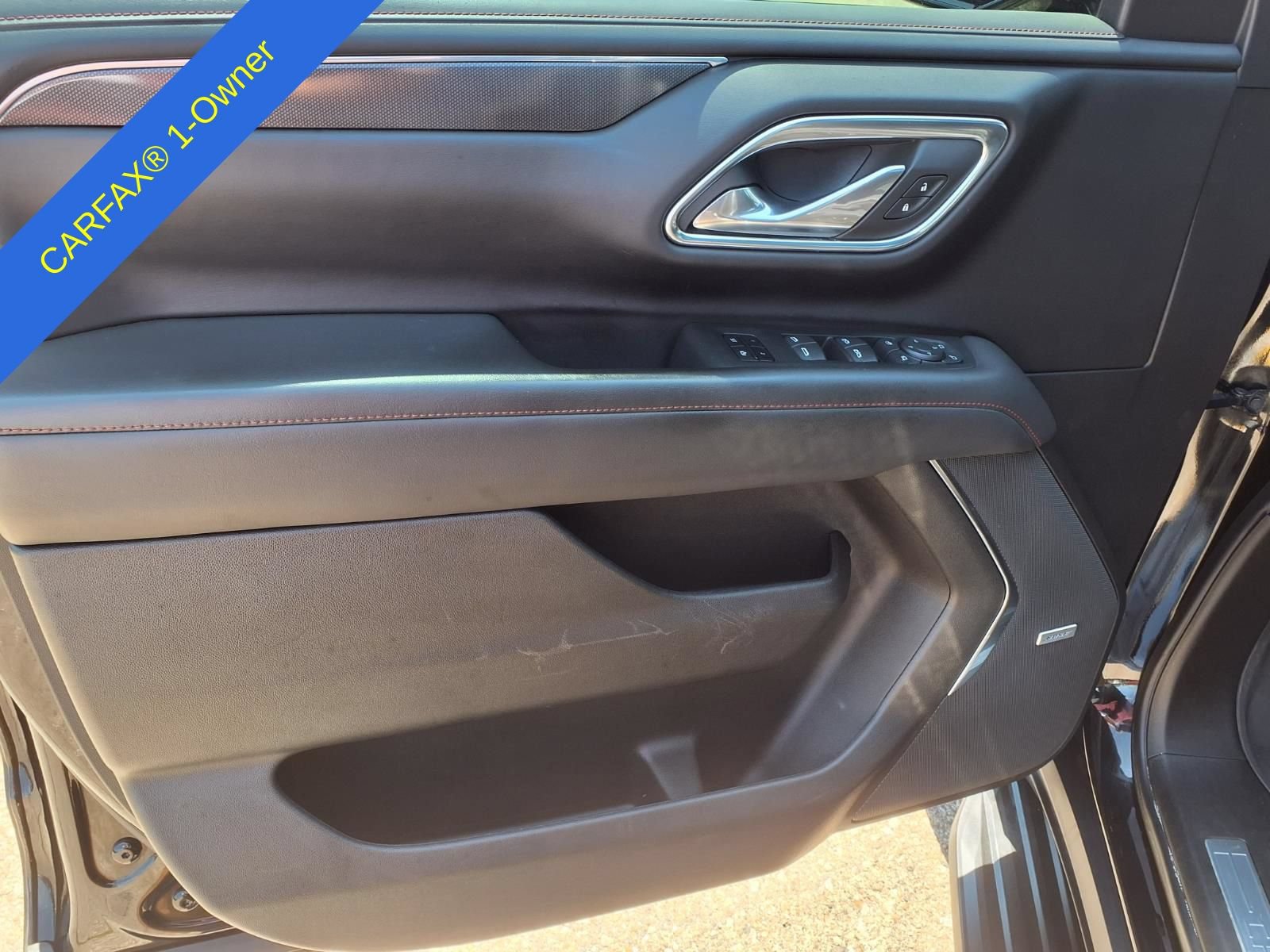 Used 2023 Chevrolet Suburban RST w/ Luxury Package AWD/4WD image 16