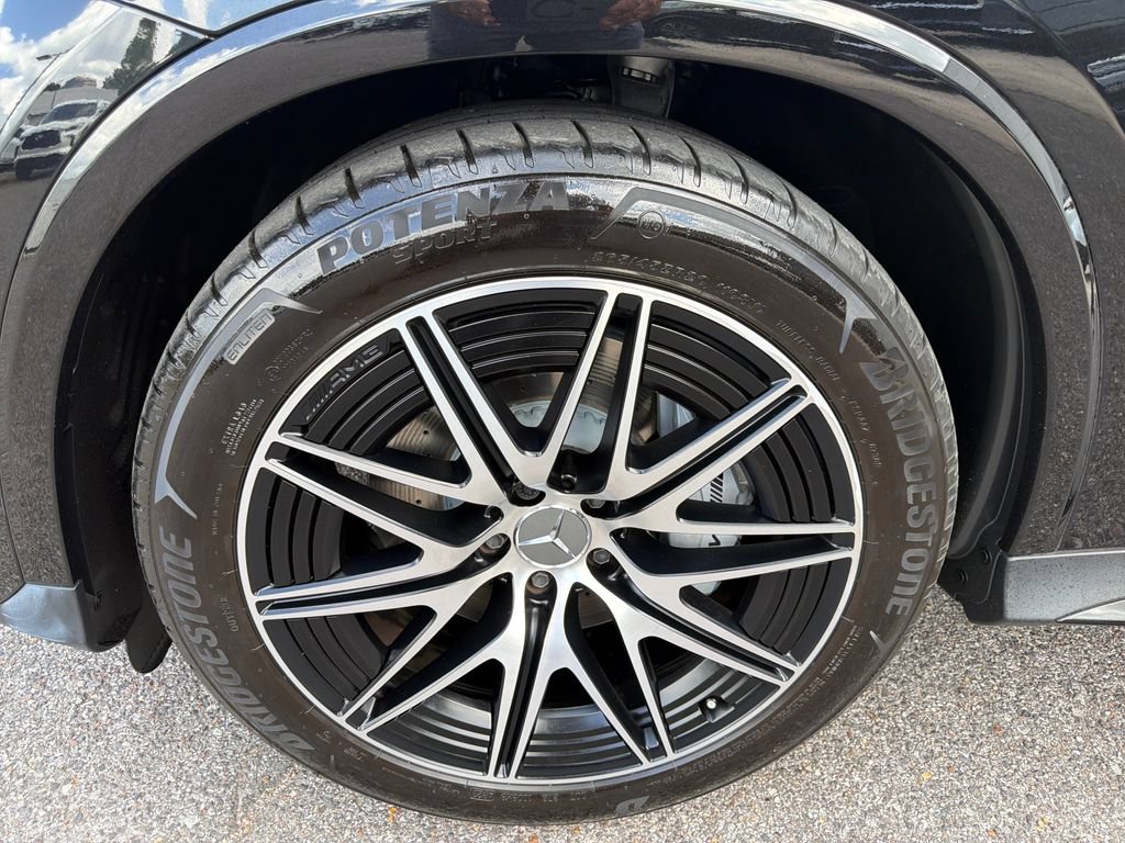 Used 2024 Mercedes-Benz GLC 43 AMG 4MATIC image 16