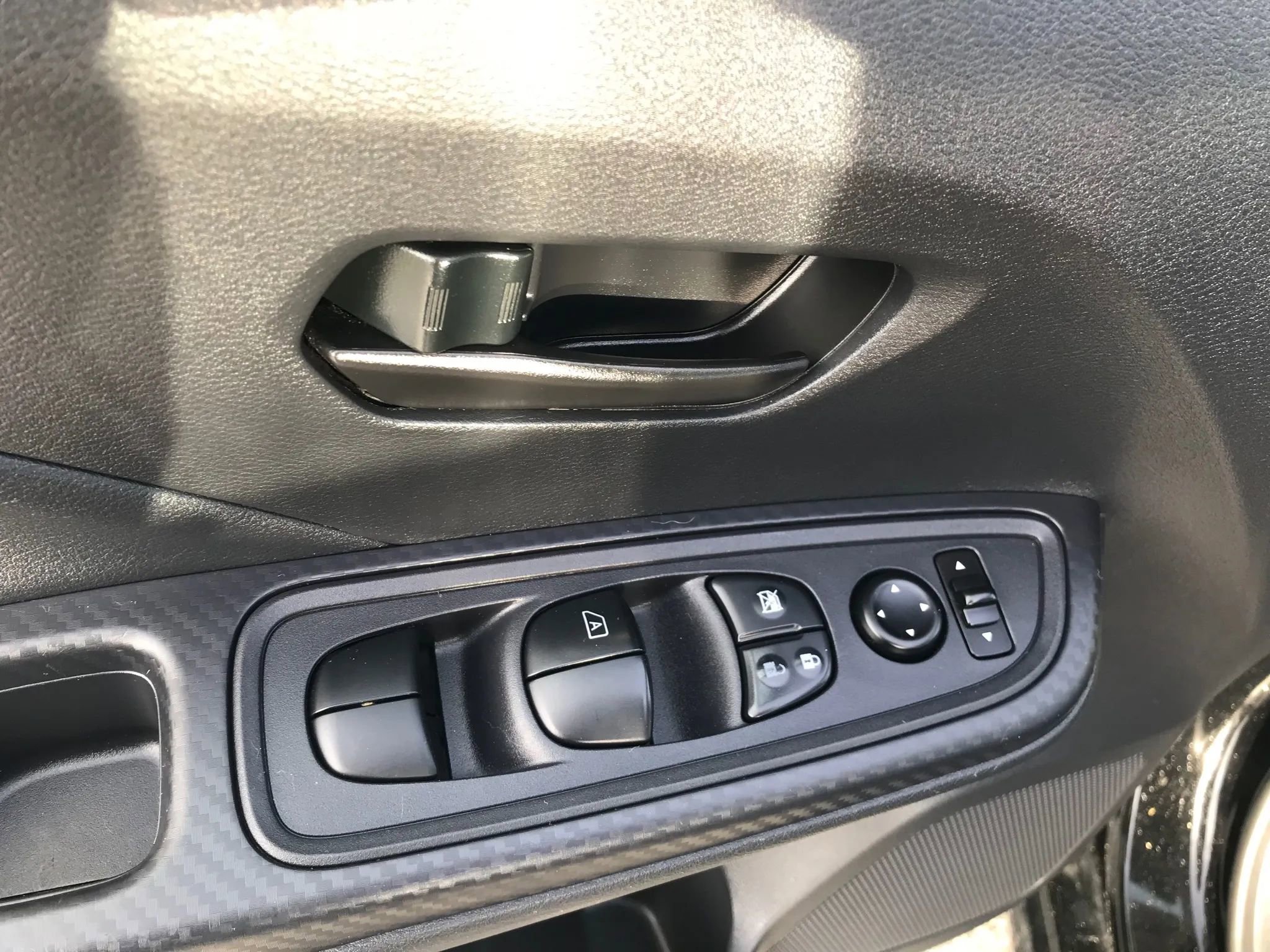 Used 2024 Nissan Versa S w/ Trunk Package image 12