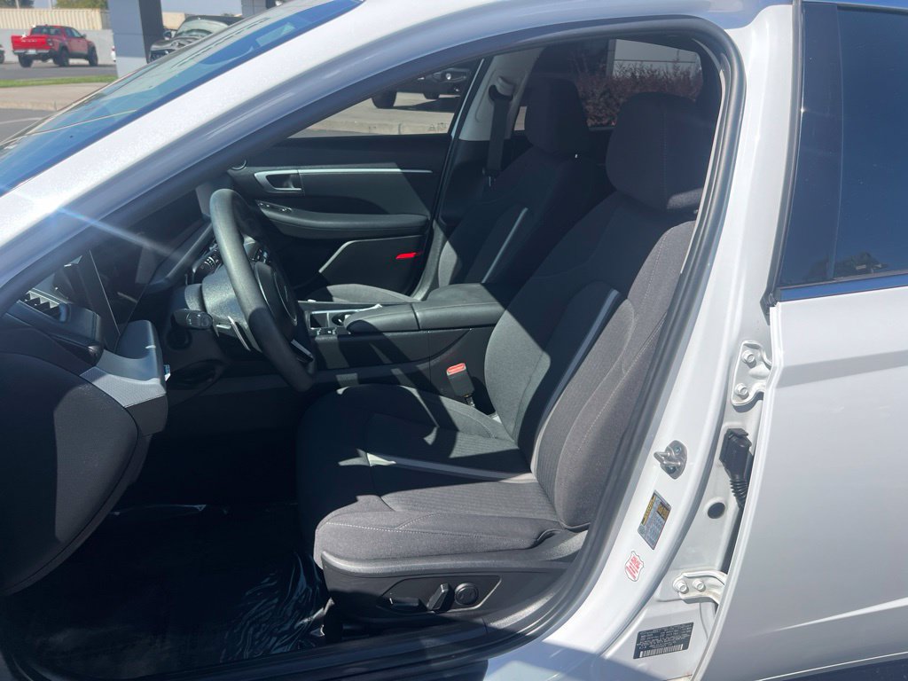 Used 2025 Hyundai Sonata SEL FWD image 21