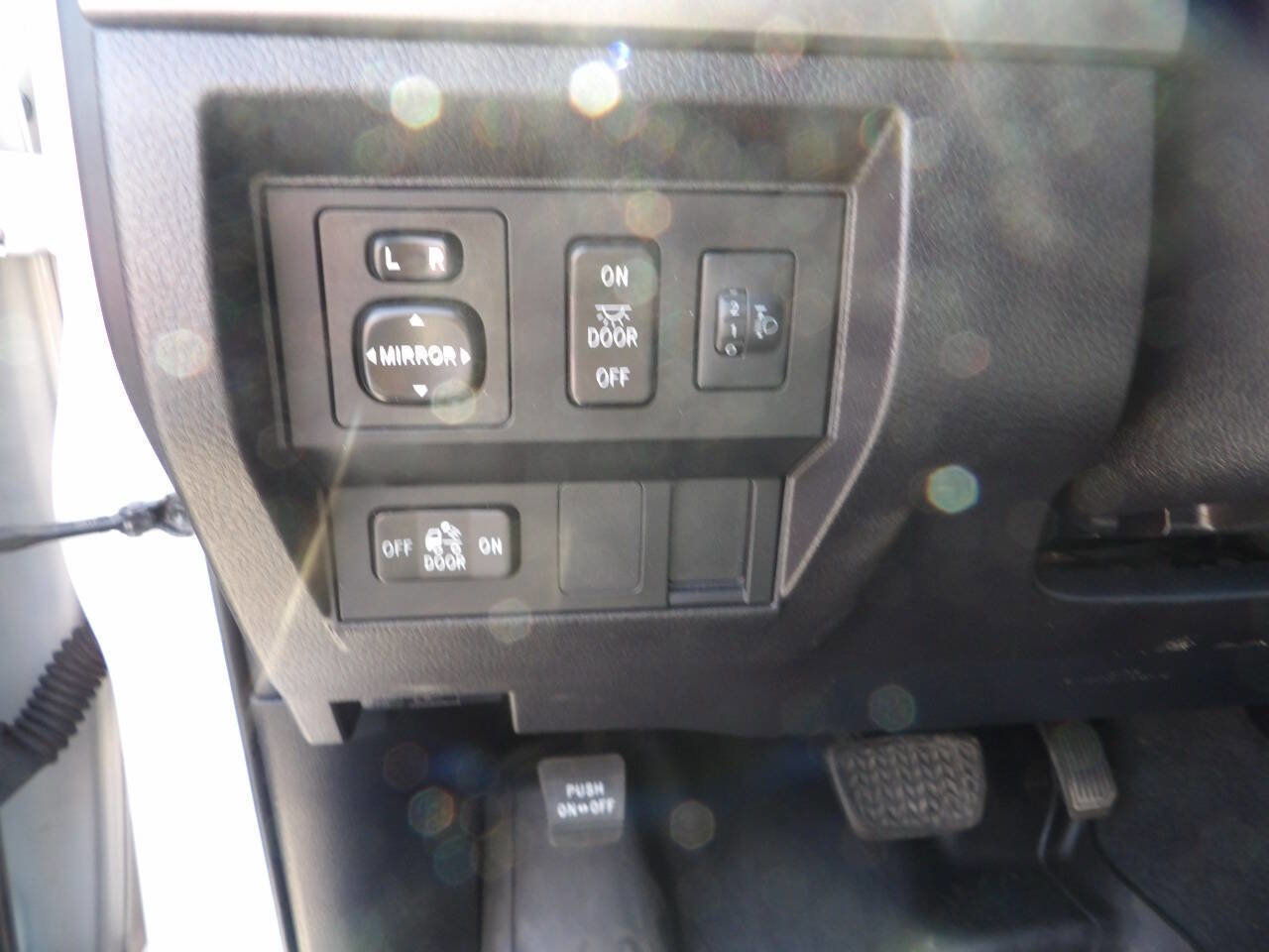 Used 2016 Toyota Tundra SR5 image 11