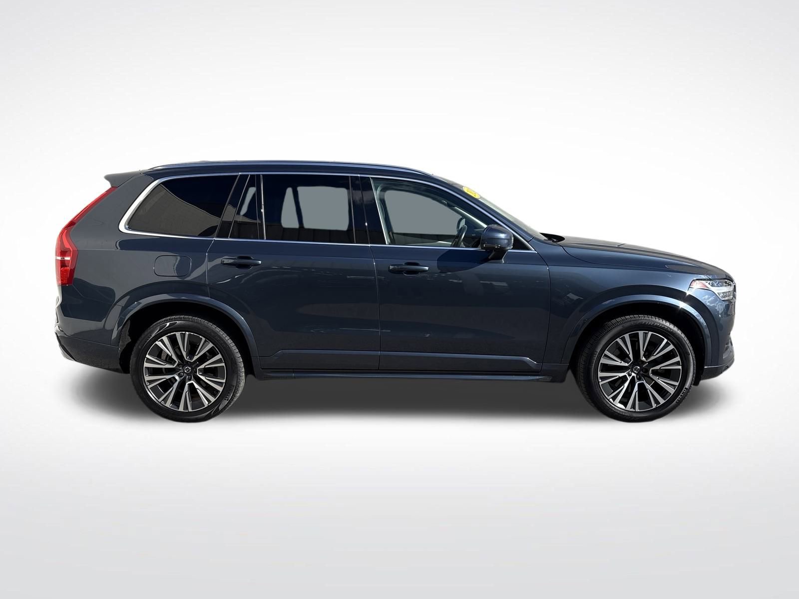 Used 2021 Volvo XC90 T5 Momentum w/ Climate Package image 7