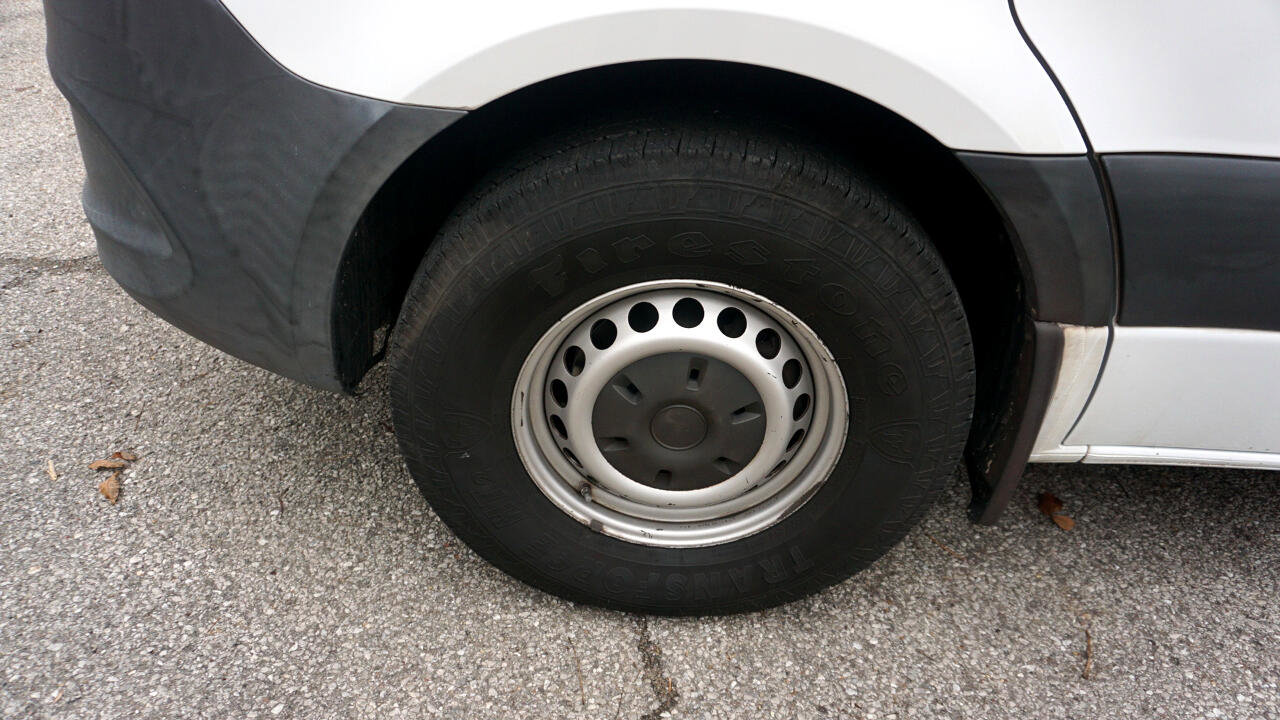 Used 2019 Freightliner Sprinter 170 image 9