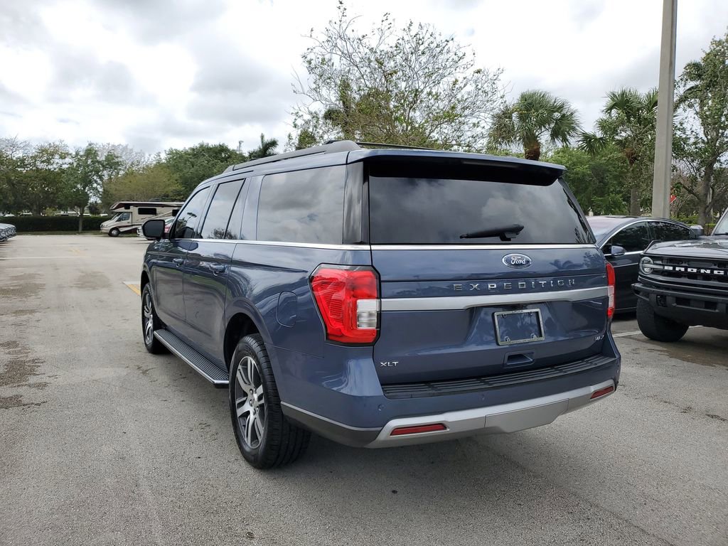 Used 2022 Ford Expedition Max XLT RWD image 3