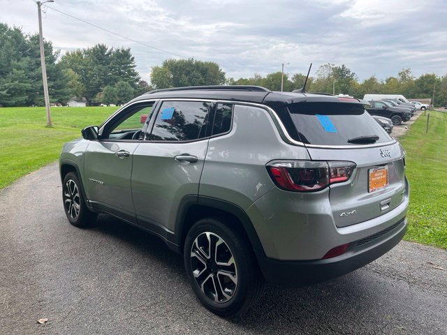 Certified 2022 Jeep Compass Limited AWD/4WD image 5