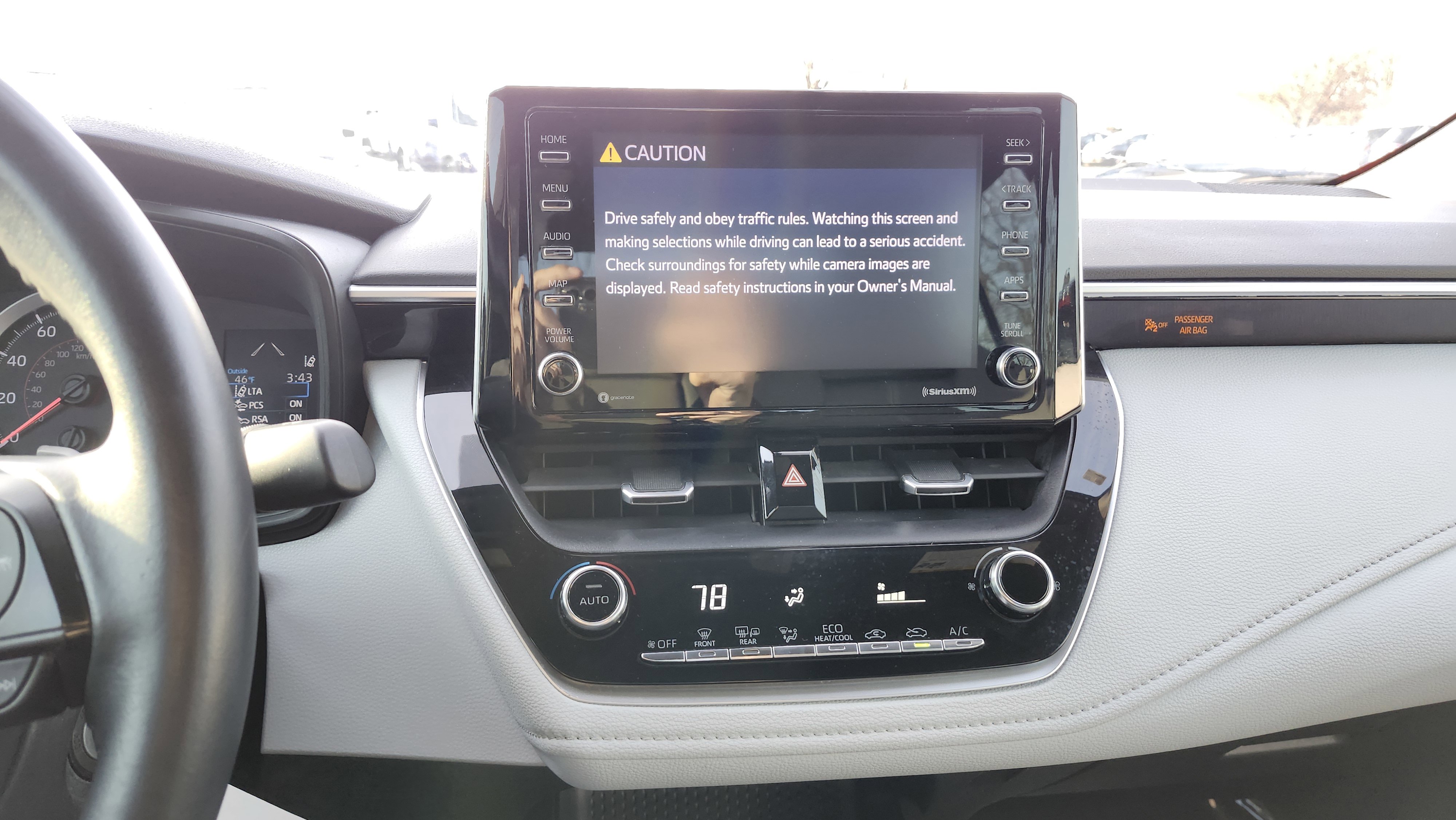 Used 2021 Toyota Corolla SE image 27