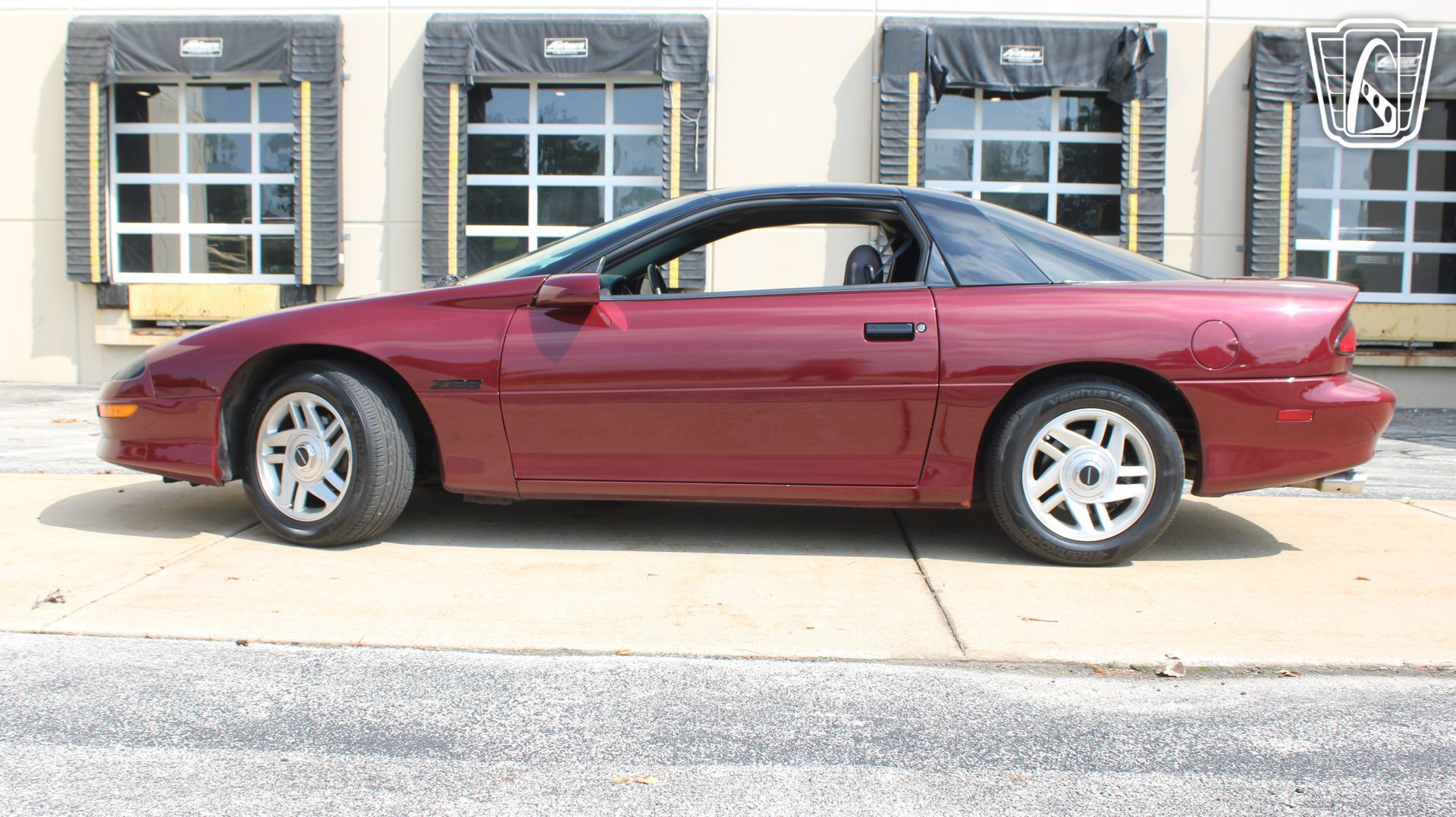 Used 1995 Chevrolet Camaro Z28 RWD image 23