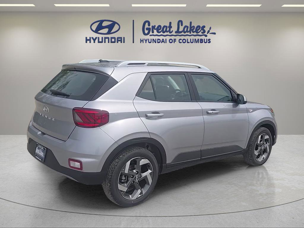 New 2026 Hyundai Venue SEL FWD image 5