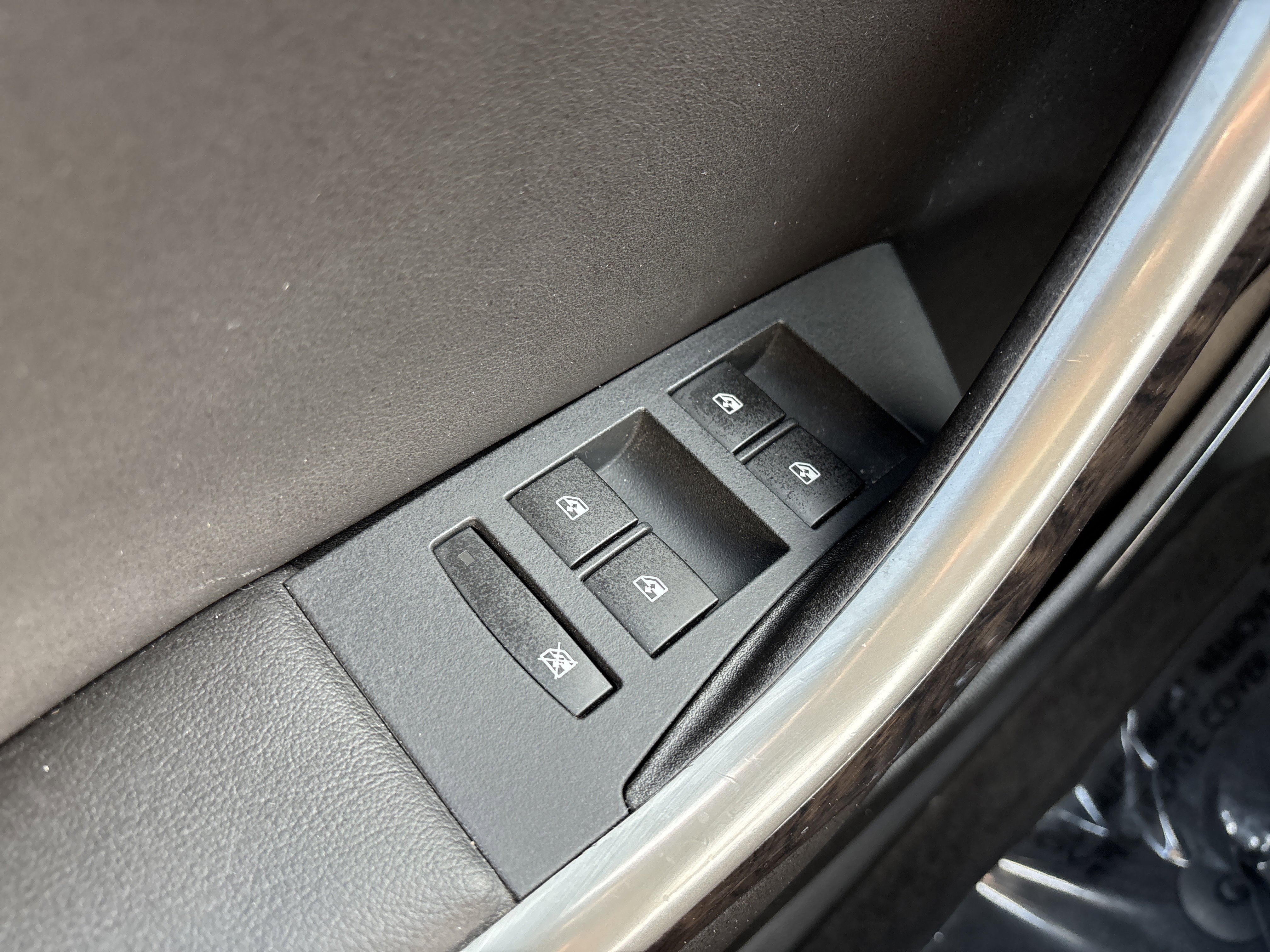 Used 2017 Buick Verano Leather w/ Experience Buick Package FWD image 26