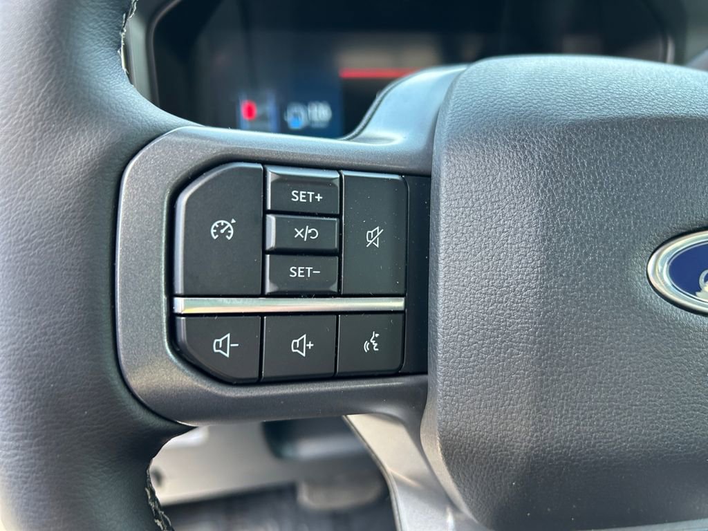 New 2025 Ford F250 Lariat image 18