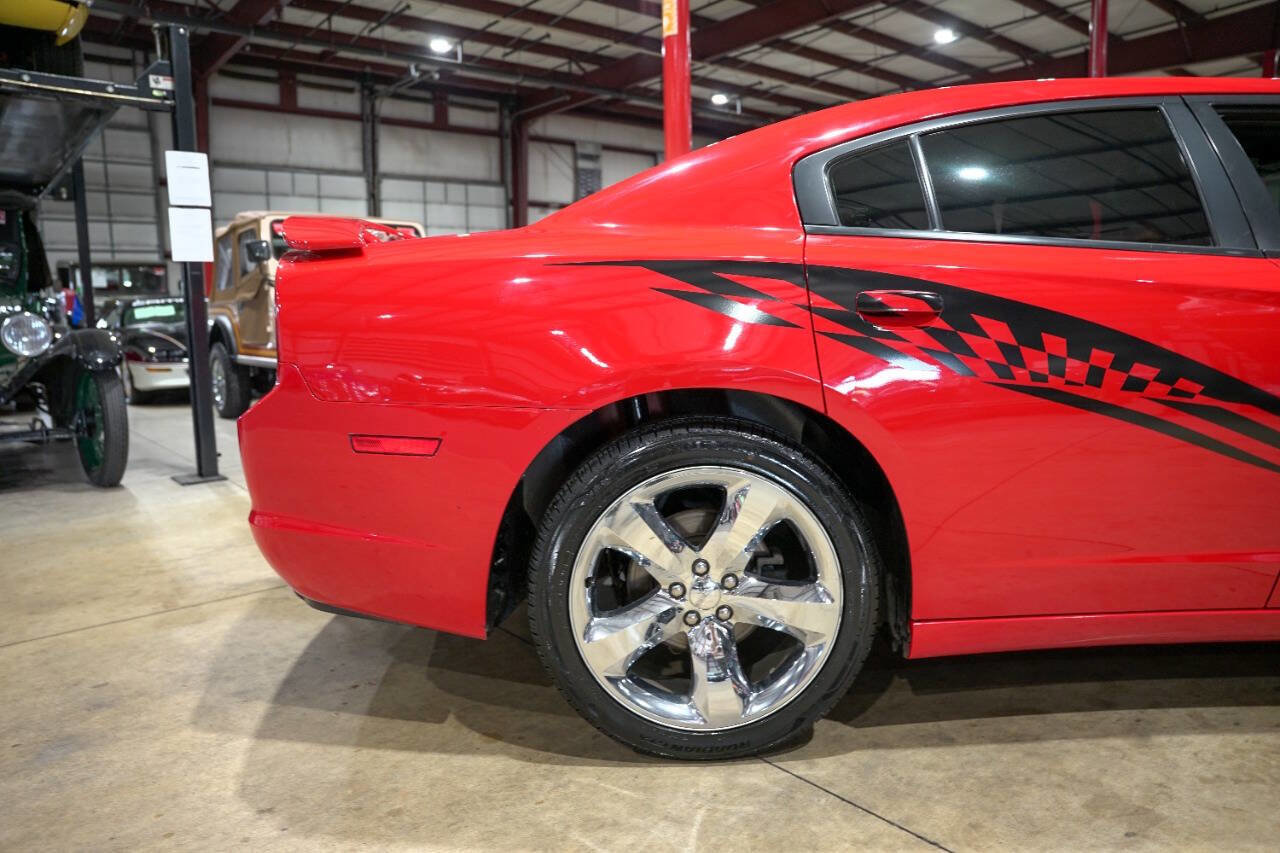 Used 2014 Dodge Charger SXT image 9